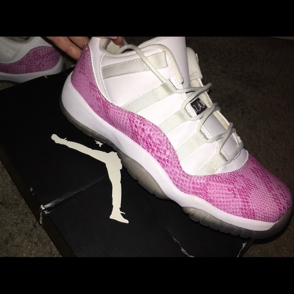 Jordan Shoes - Youth Jordan 11s